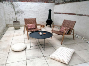 Unique city centre house with log burner & courtyard, Norwich